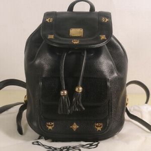 💥MCM 📢HOST PICK📢 Black Lambskin Backpack💥